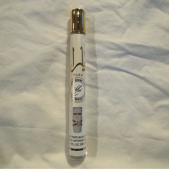Yara Other - Yara Women's Moi body Spray nib